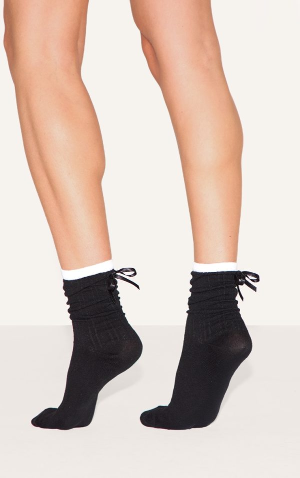 4c4933817bd69f5a8675febe230c2daeecb97d51_CNL9909_3_monochrome_trim_bow_2_pack_socks