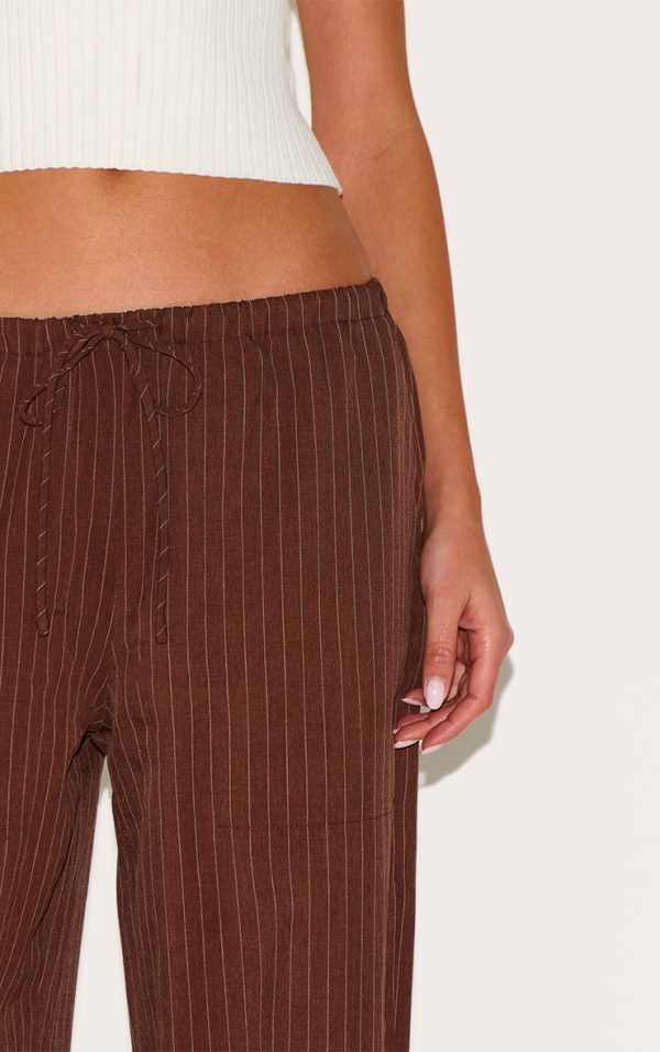 4dcfc16d78e3c143f637ef2b3ad3808ce02a4bde_CNL7449_4_chocolate_pinstripe_woven_drawstring_low_rise_relaxed_trousers-1