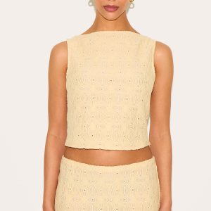 Petite Butter Cream Textured Scallop Hem Top