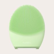 539d5f2f35c2155cd7fd1cdd8086b888c73db644_CNN4551_1_foreo_luna_4_smart_facial_cleansing_and_firming_combination_skin_device