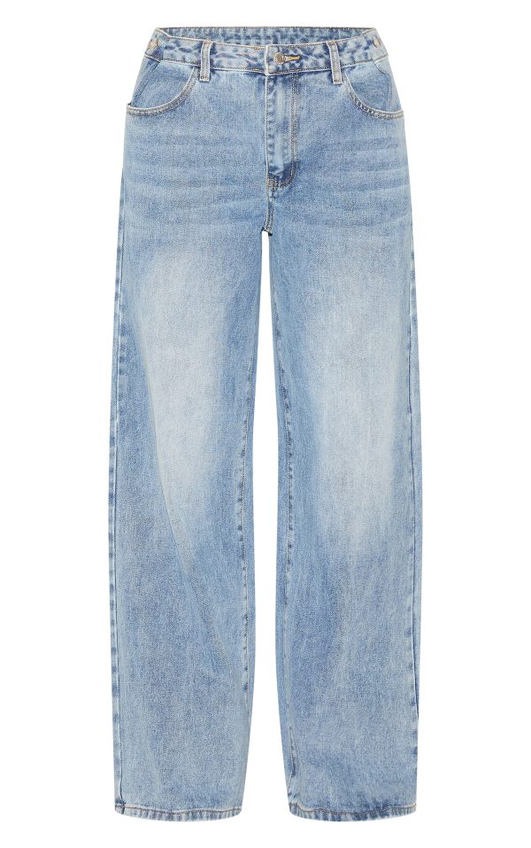 56c544b46badb5b267475455450f7f0c371f4df5_CNL5083_5_light_blue_button_detail_wide_leg_jeans