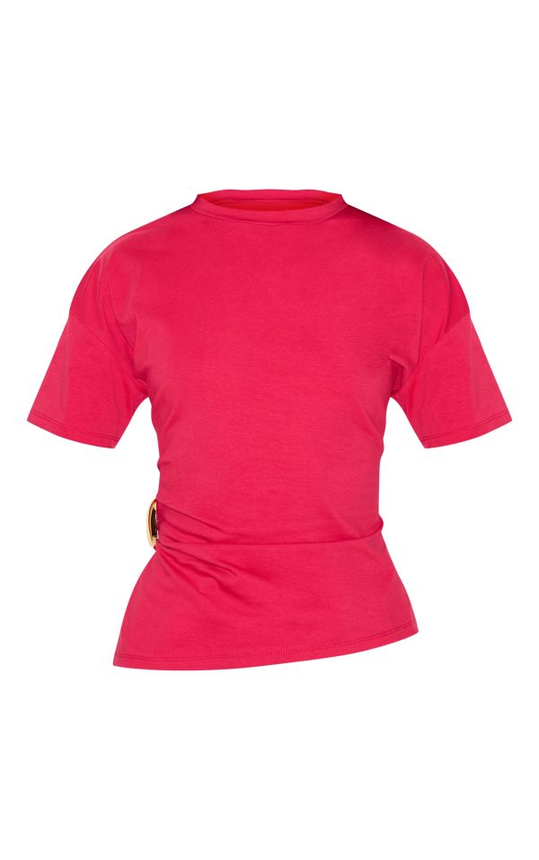 586923c8cbd6848a27058b67037bd2d1b6492c49_CNN1210_5_red_trim_detail_asymmetric_hem_t_shirt