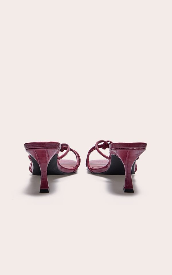5899ab0d02c8d93255c2692b836e6be8ff202958_CNK0264_3_burgundy_wide_fit_croc_pu_square_toe_knotted_heeled_mules