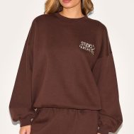59f7e66fe9d87ff647ca0125a2a78dcf3e726b41_CNM4804_1_chocolate_studio_archives_embroidered_oversized_sweatshirt
