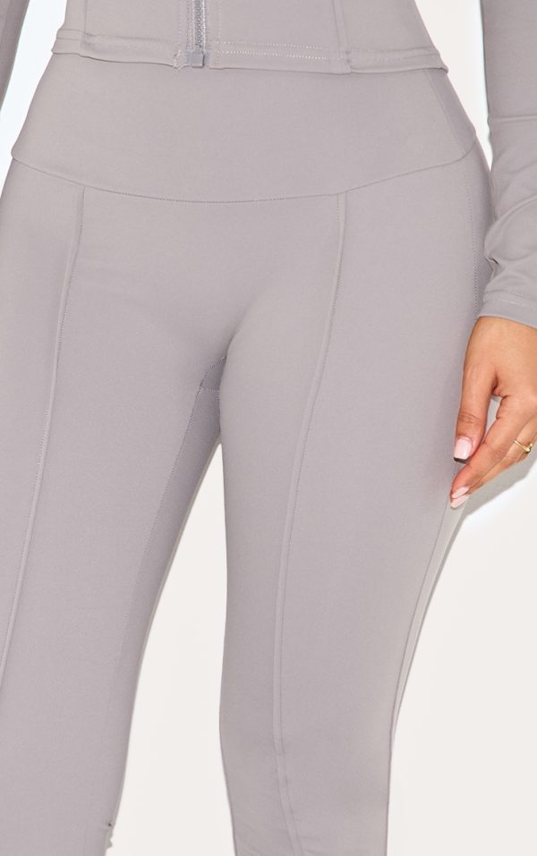 5b5494f68f5cfc0adb00e95a2f19506270d898ef_CNG8719_4_petite_charcoal_contour_sculpt_seam_detail_flared_trousers