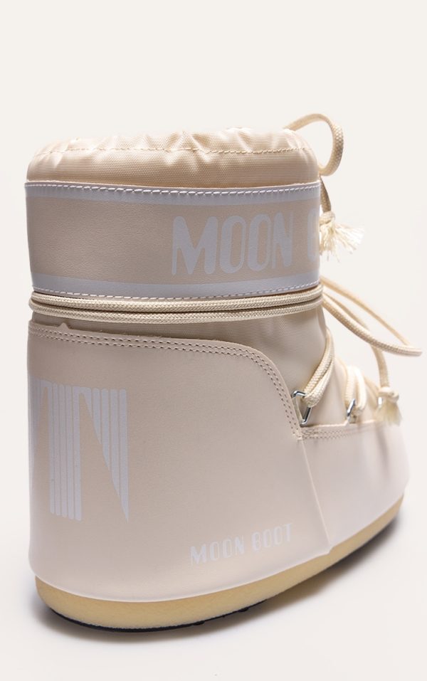 5da373bdbac384b0dc9b34bbfae553f5cf5f557a_CMR5975_4_moon_boot_cream_classic_low
