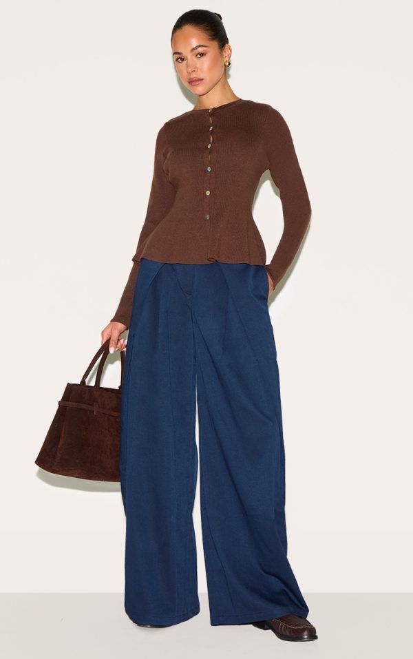 5e8c2a115839674339fbb9130c9b2777e1eeb3c6_CNL8895_1_navy_woven_pleat_detail_wide_leg_tailored_trousers