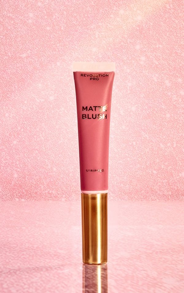 611571f8b7e13932a3130e16954800fc1711c175_CNG8416_4_revolution_pro_iconic_matte_cream_blush_wand_stripped_pink
