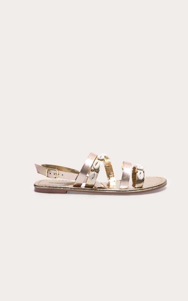 612077aad768ae7d5294801c4e52d7654b7582ad_CNJ4673_1_gold_wide_fit_real_leather_round_toe_shell_strap_sandals