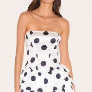 62492e672e547a30305a6777f6154055d5c61254_CNM0418_1_cream_polka_dot_rara_skort_woven_playsuit-1