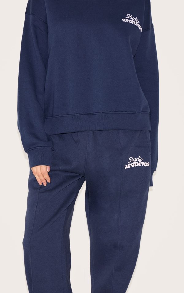 65ec0493a89db81432dc45e10064237be2da24f6_CNL1154_4_blue_grey_studio_archives_seam_detail_wide_leg_joggers