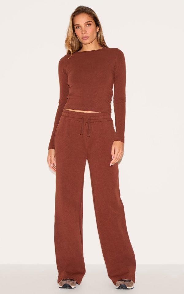 6784e5f3860c7870c06c0df2d9e6e14943ad53cf_CNL8060_1_chocolate_interlock_wide_leg_split_hem_joggers