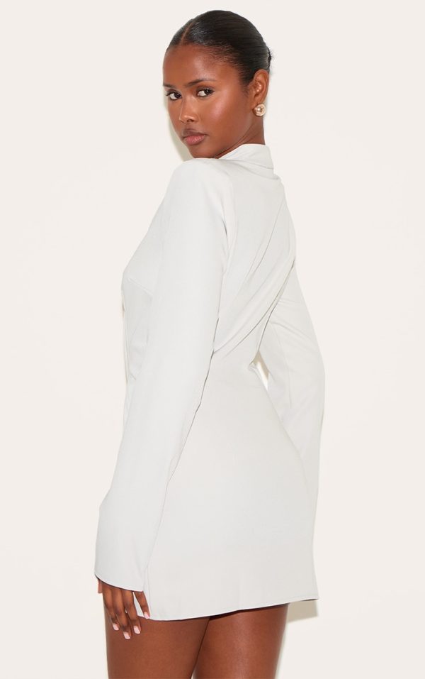 6b949e3ba5d19f50442aacd48db687ccbff227ff_CNM0227_2_clay_tailored_overlap_long_sleeve_shift_dress