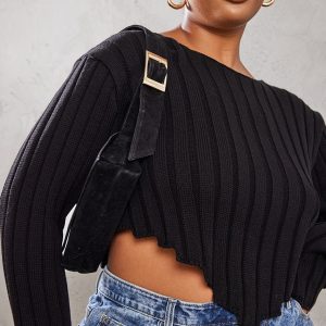 Plus Black Chunky Knit Long Sleeve Dip Hem Crop Top