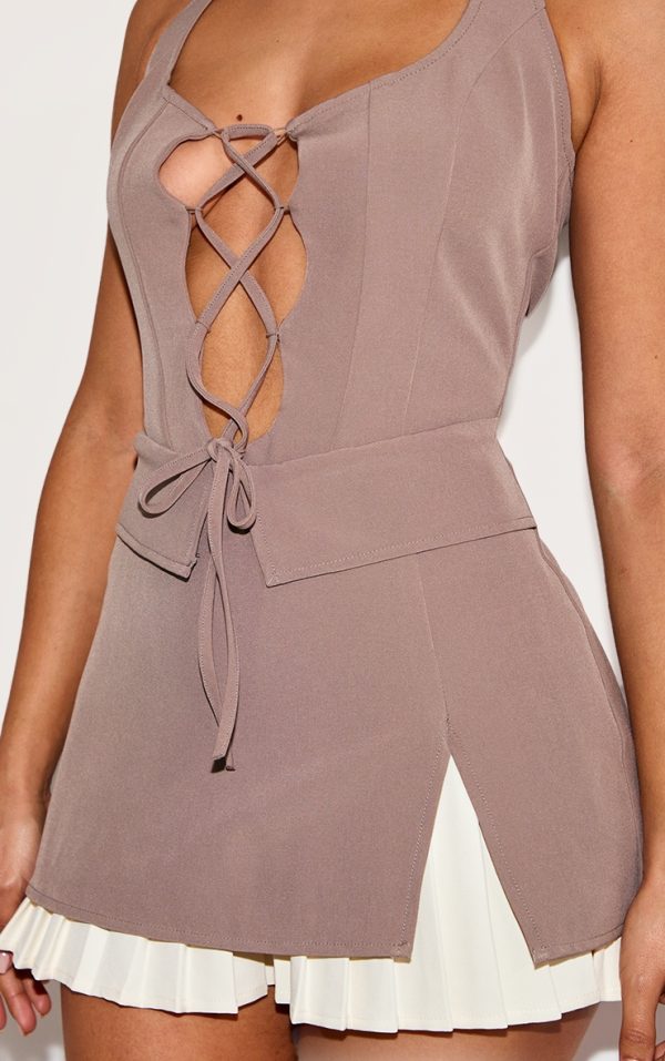6f0c28af2cb3a9261f770ac97bc6e25c68b719a2_CNK3758_4_petite_taupe_woven_lace_up_foldover_detail_mini_dress