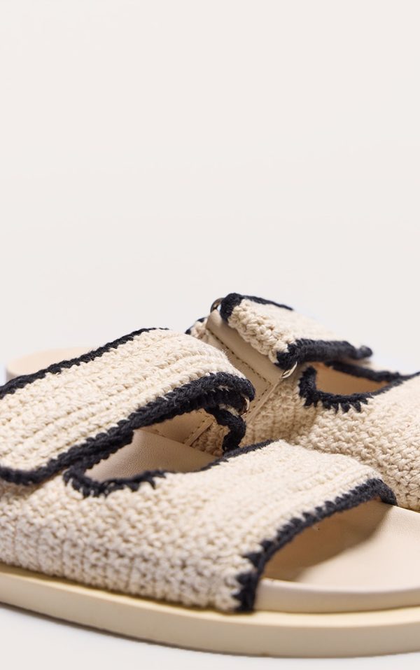 71a262d90c7aa03d815bb4d4f4a6a5feabdb6697_CNJ9667_4_cream_contrast_round_toe_crochet_velcro_strap_flat_footbed_sandals