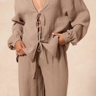 725118551706dc55c8bacaaea733f4f73cd78e8f_CNM3179_4_clay_cheesecloth_textured_wide_leg_trouser