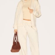 729d3979e40167a3f69effaf6ae01a80738a82d4_CNK1748_3_prettylittlething_cream_premium_embroidered_zip_front_oversized_hoodie