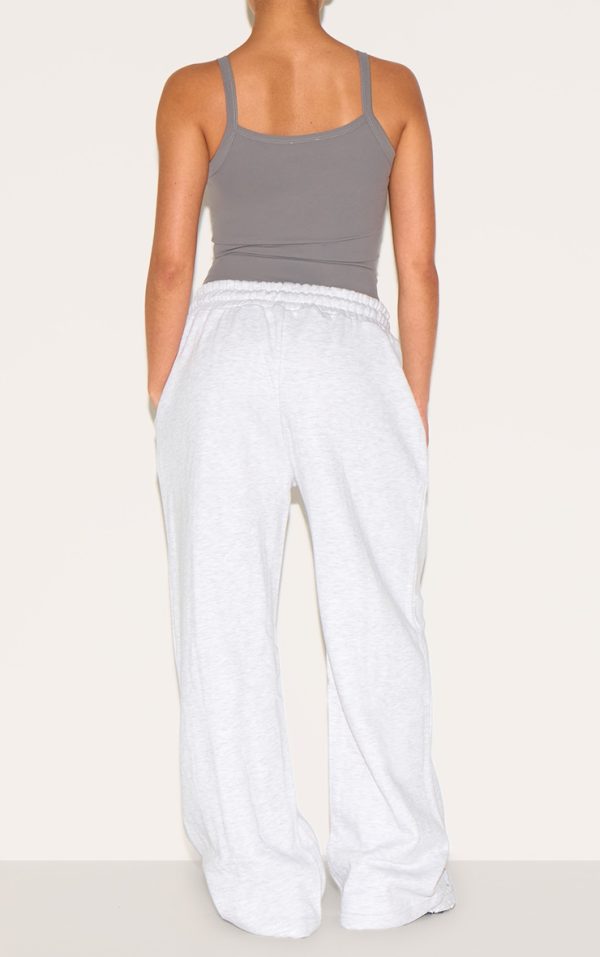 7a9a0d5e0ca0aab7ecf7b220e568293afaad2710_CNI1901_3_petite_ash_grey_wide_leg_seam_detail_joggers
