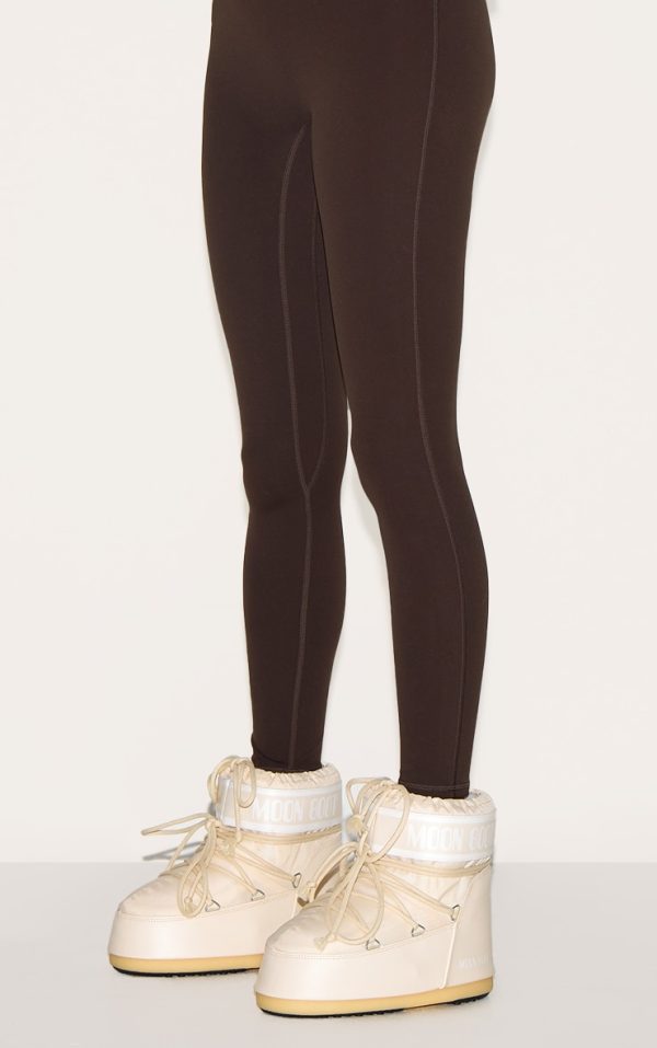 7b3deeb3964c67ea9070211f8f3ec53316092cd3_CMR5975_5_moon_boot_cream_classic_low