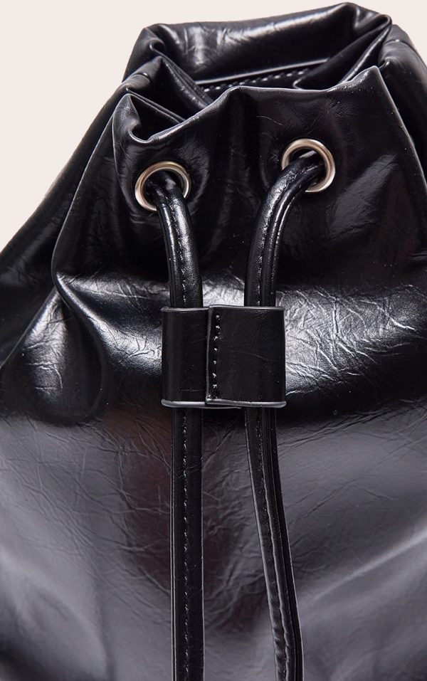7c44b5711bec4f0135ecac80d2ab392f066d1c56_CNL9842_4_black_pu_pocket_backpack