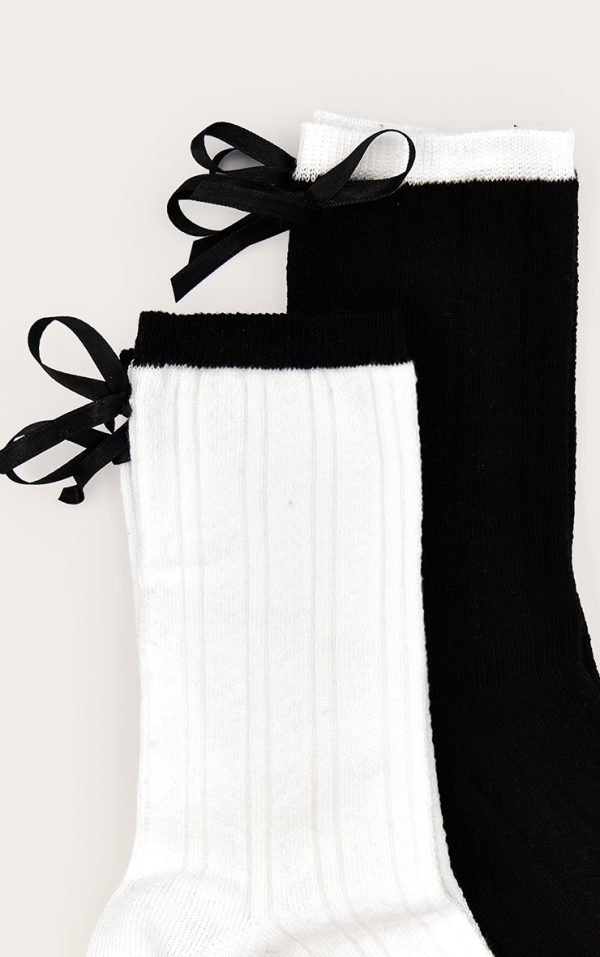 7d8e083bc50a20347f65fb9732d0e4ef10feeff3_CNL9909_2_monochrome_trim_bow_2_pack_socks