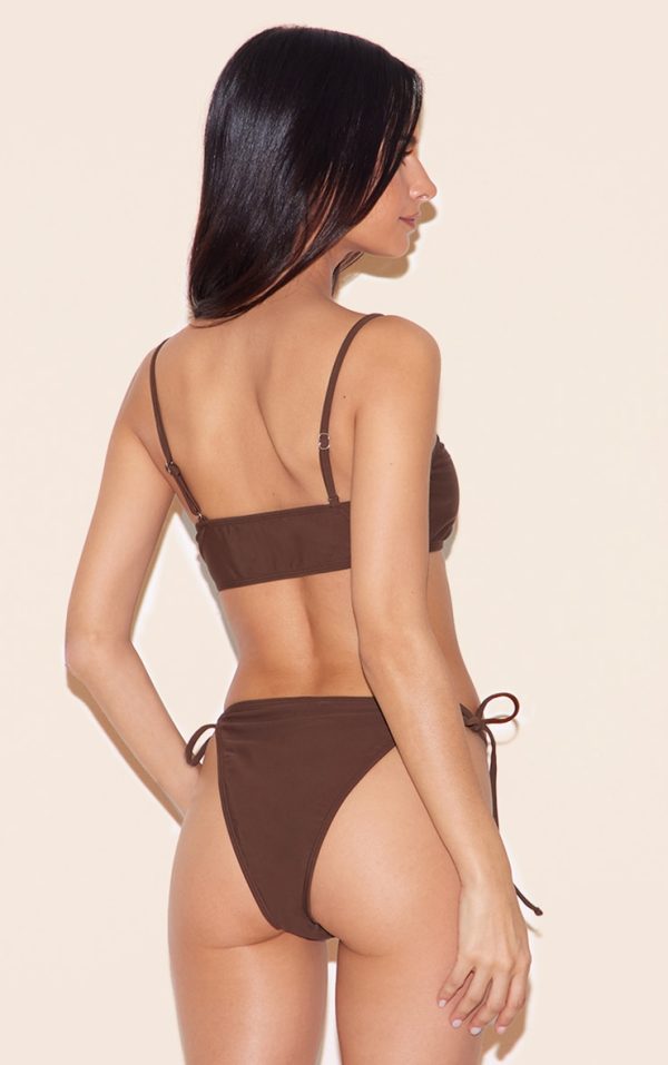 7ea5ab582ab4b5fbff66d1c5a282ea47300ab7d3_CNL8573_2_chocolate_key_hole_o_ring_detail_scoop_bikini_top
