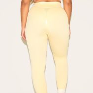 833834147a28bdaebd7eaa3e411af6e2c5b55f13_CNM8520_3_shape_butter_yellow_seamless_active_ruched_bum_high_waisted_leggings