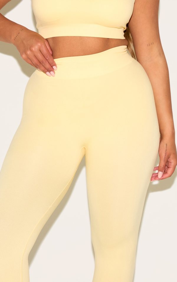 83a8b44bfc457d8dc6002c716ca887fd53cb86db_CNM8520_4_shape_butter_yellow_seamless_active_ruched_bum_high_waisted_leggings