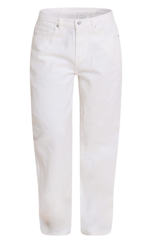 83fd91b44e7ac0b0676affa25ebd25079ab16937_CNM6384_5_petite_white_mid_rise_straight_leg_jeans