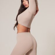84920b602963113125bb65140e96fed419b09640_CMP3111_2_stone_structured_contour_ribbed_round_neck_long_sleeve_crop_top