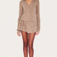 87f977c8bd79b32092f3559dea20c50f0b6c5b91_CNL6672_1_taupe_peach_skin_pinstripe_detail_woven_frill_cargo_detail_skort-1