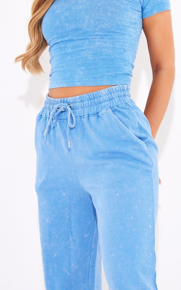 8a6ec1797b1ac6a7b3bdf0a5661814b5a1521eea_CNF8425_4_blue_washed_low_rise_oversized_wide_leg_joggers