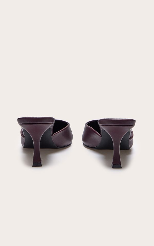 8c663ea118a7d14c17c2541a2600d5bfedcdca61_CNJ8461_3_burgundy_pu_point_toe_mid_heeled_mules