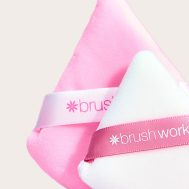 8f842cac6d286eecf66c22fb953b3821e73a3446_CNE3191_4_brushworks_pink_triangular_powder_puff_duo