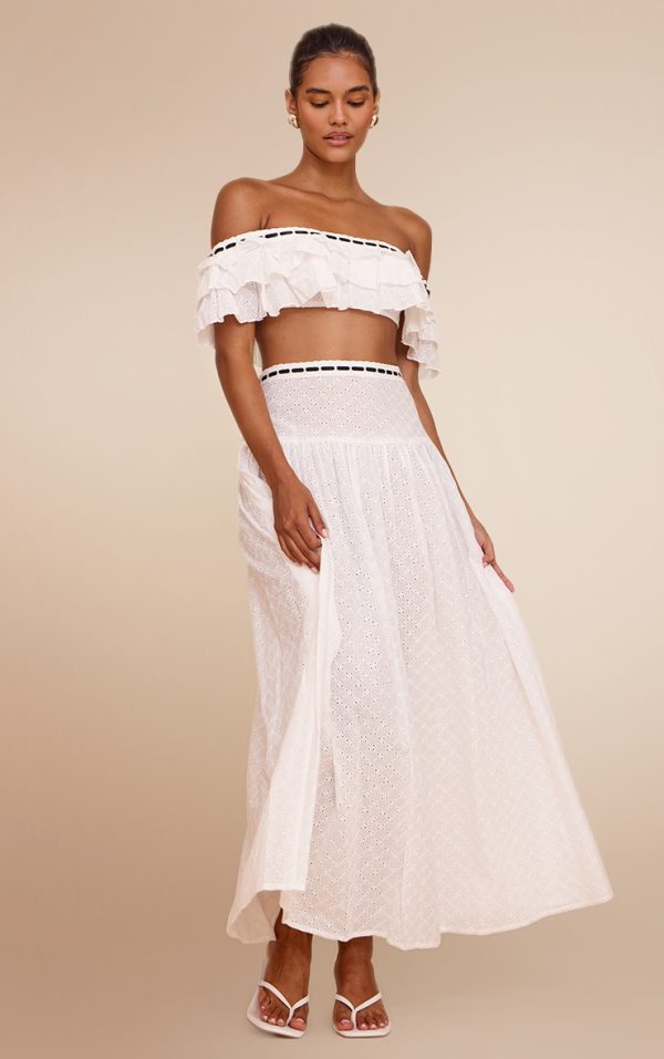 943fdaa87ef219b018792290ce48a7d31a60379a_CNM2777_1_white_broderie_lace_maxi_skirt