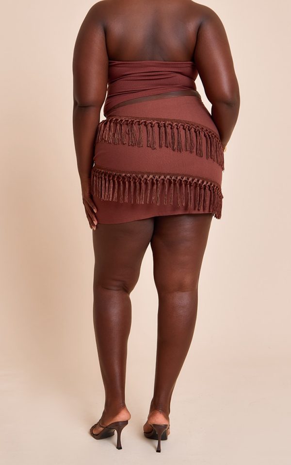 97b6c38b96ae3cab99bd32ae50c73a7c7a14b2b2_CNN1119_3_plus_chocolate_linen_tassle_detail_mini_skirt