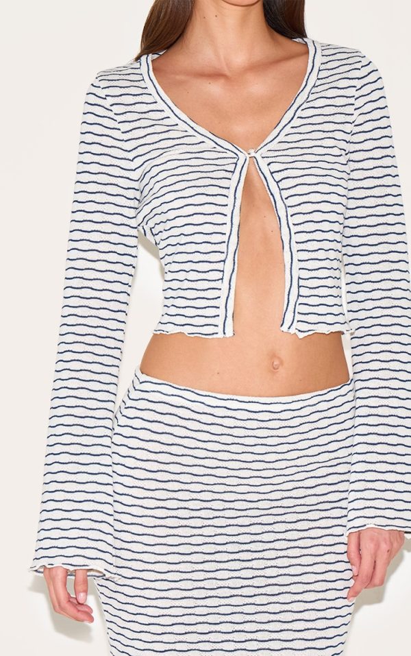9c465d7919e1239840ffc26a6e19c13e76056586_CNM7409_4_navy_textured_striped_button_cardigan-1