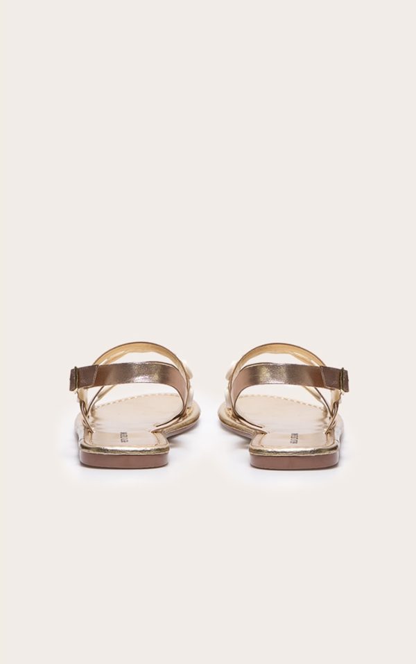 9d25a651735498199bde5ec311c5105eeb55a605_CNJ4673_3_gold_wide_fit_real_leather_round_toe_shell_strap_sandals