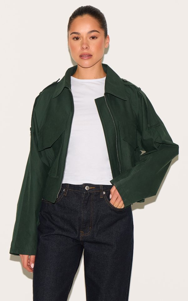 9e200f3baf9f6eae6bbf0f8af2b0de5bccf09538_CNL7600_1_dark_khaki_trench_detail_cropped_zip_up_jacket