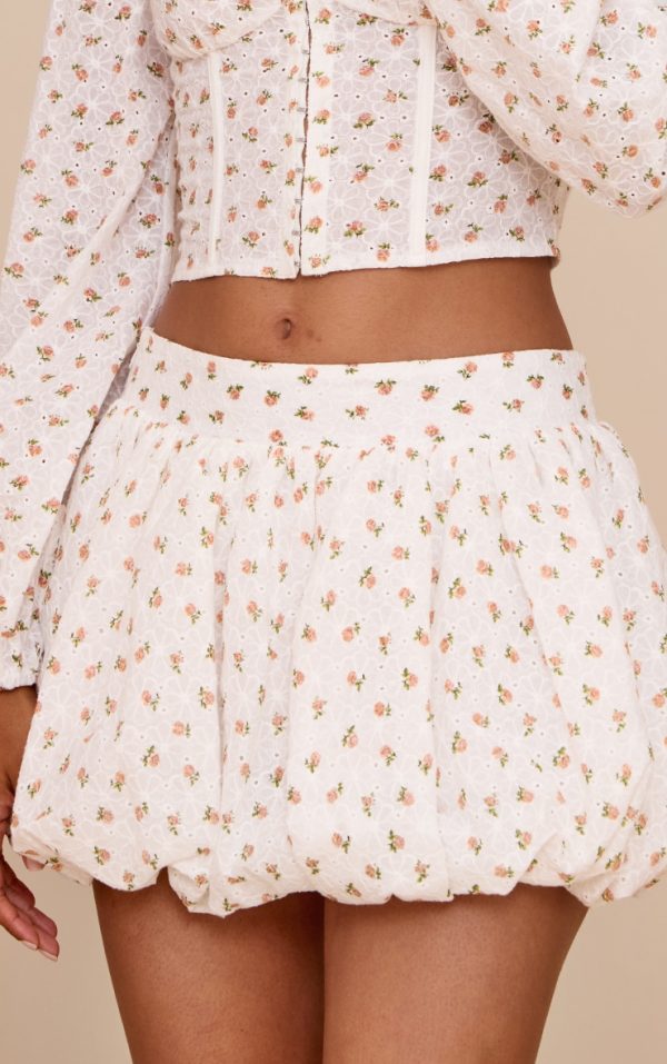 a07029648856febe58a1f4a191e9788c17a74e8e_CNM2537_5_white_rose_ditsy_print_puffball_skirt