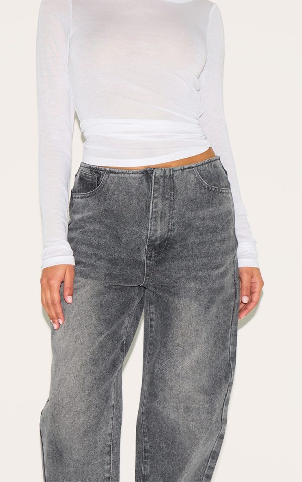 a1a3b1513c765a68940838a7f81b54fee42a1366_CNM1846_4_petite_grey_denim_mid_rise_invisible_waistband_wide_leg_jeans