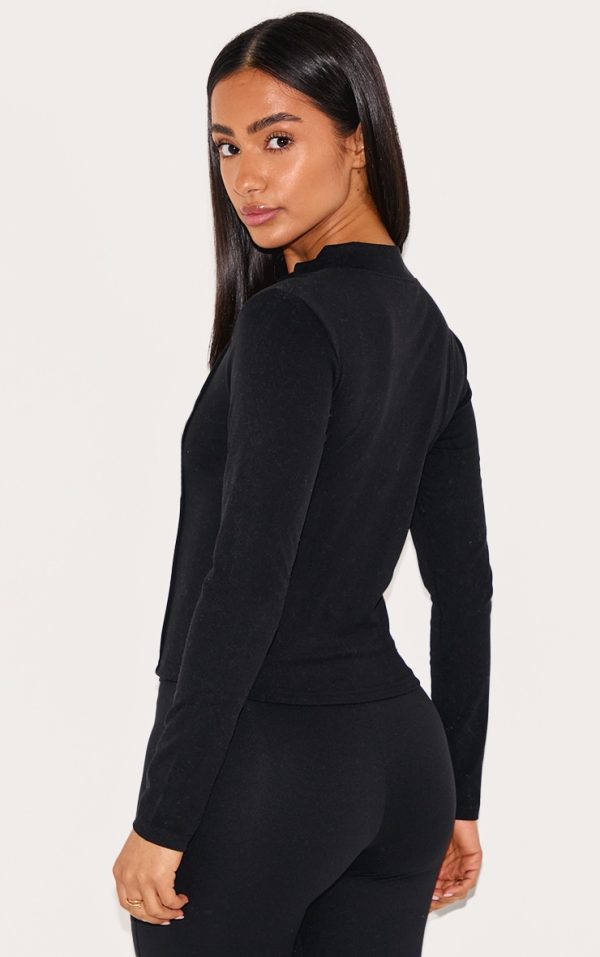 a8aad0827571bd8c8d12aee3996d77a717b77991_CNG8718_2_petite_black_contour_sculpt_seam_detail_zip_up_top