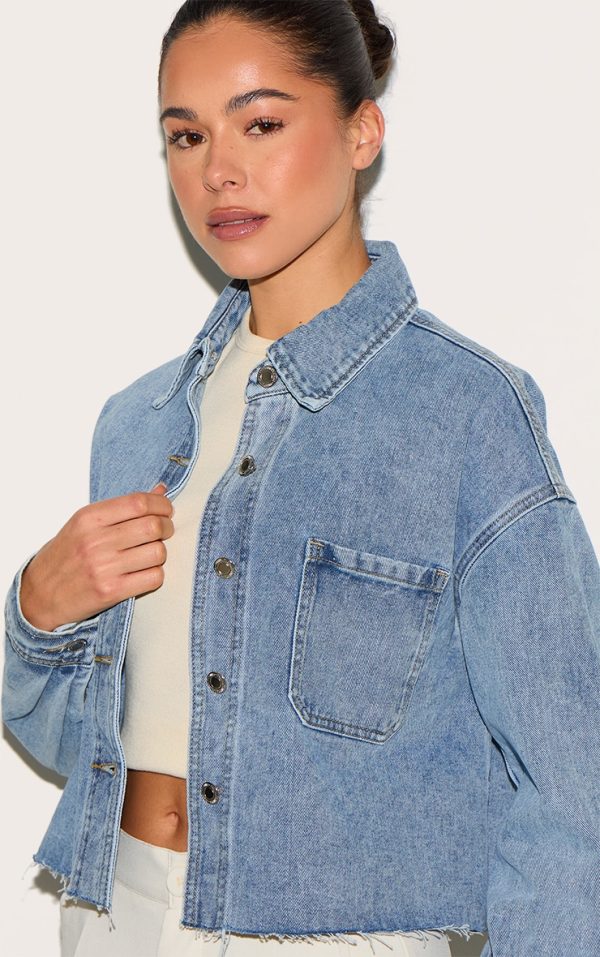 ab8cca559039ca1cf353ee33308b96b13987e56d_CNL7799_4_mid_blue_wash_raw_hem_cropped_denim_shirt