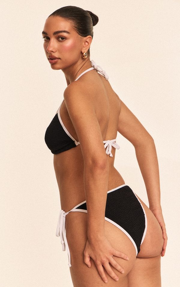 aed82ad24e228e4f063eb5903808f04debb9e1cd_CNM9297_2_black_crinkle_contrast_binding_tie_side_bikini_bottoms