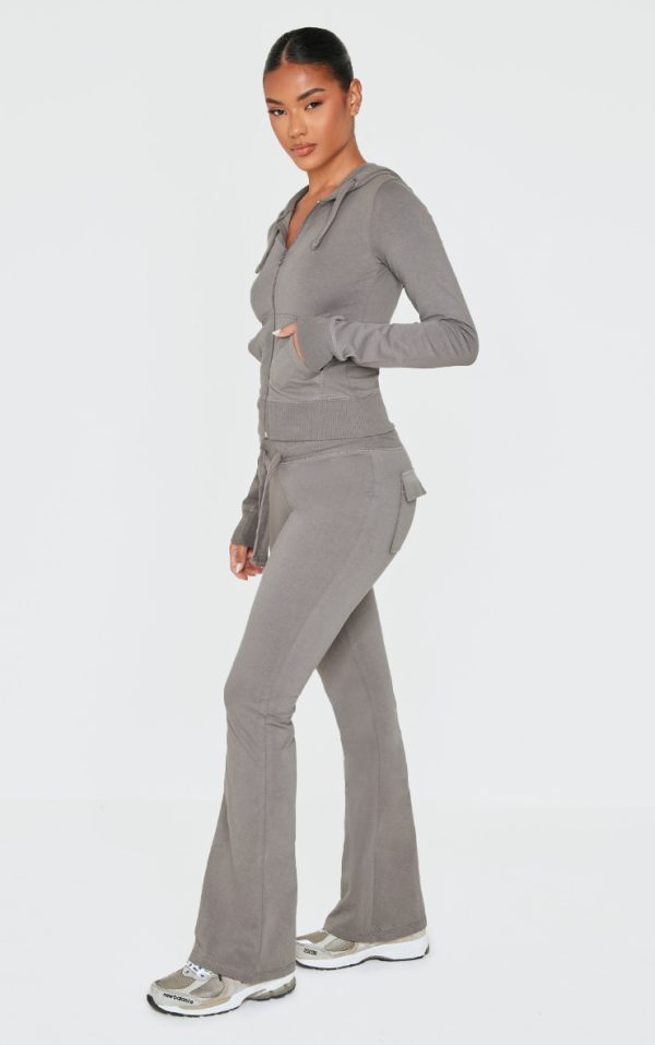 b22b9ab48dad30cc514d85c3c4e4b3930ebb9417_CNK4803_1_charcoal_low_rise_skinny_flare_trousers