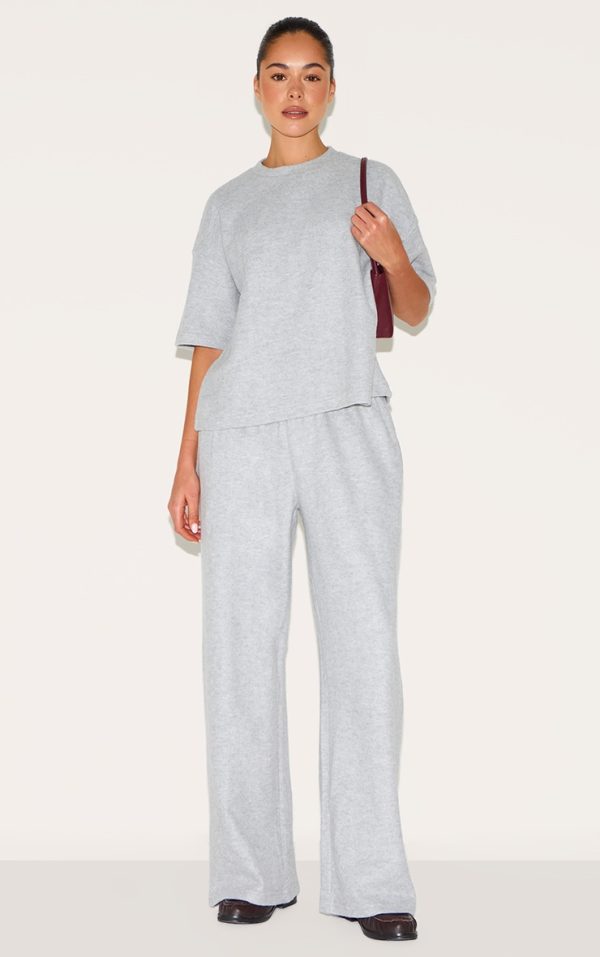 b34e8b169b43110cd4d607ef4bb791be0084e088_CNM3642_1_grey_soft_touch_wide_leg_joggers