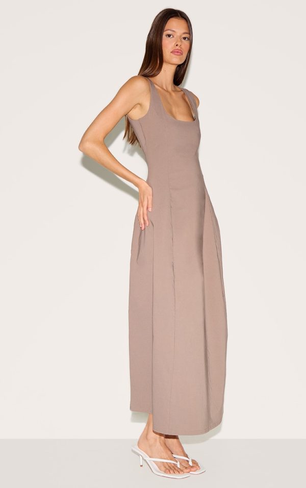 b68e3d7b136e5e7269a490bab6a4d7aa0095a21d_CNN1638_3_taupe_scoop_neck_sleeveless_maxi_dress