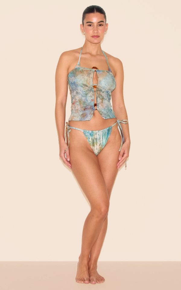 b71917cd3bc30ac452d1a76457ab091e62a18ea4_CNL5008_3_green_mottled_print_o_ring_detail_bandeau_beach_top
