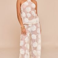 b8844402e335b478ce9de90b69d350bd07e08730_CNM7075_3_petite_cream_sheer_shell_applique_knot_detail_top